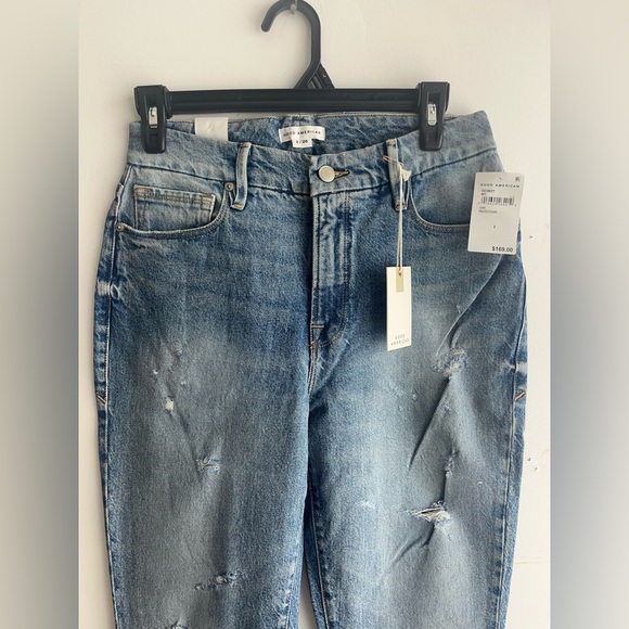 Good American Good Classic High Rise Distressed Slim- Straight Jeans, Size: 2 - Picture 5 of 9